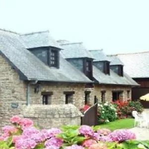 Hébergement de vacances De Kerberso, Pléhédel